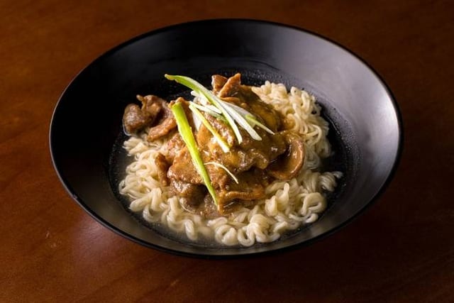 BC10 Satay Beef Instant Noodle in Soup (Garlic Butter Toast + Scramble Egg).