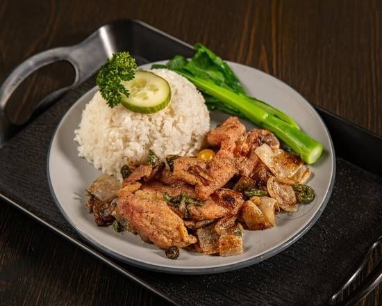 LC07 Garlic Scallion Pork Chop over Rice.