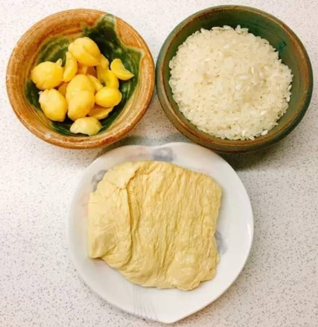 Ginkgo with Tofu Skin Porridge.