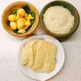 BC04 Ginkgo with Tofu Skin & Dry Scallop Porridge (Small)